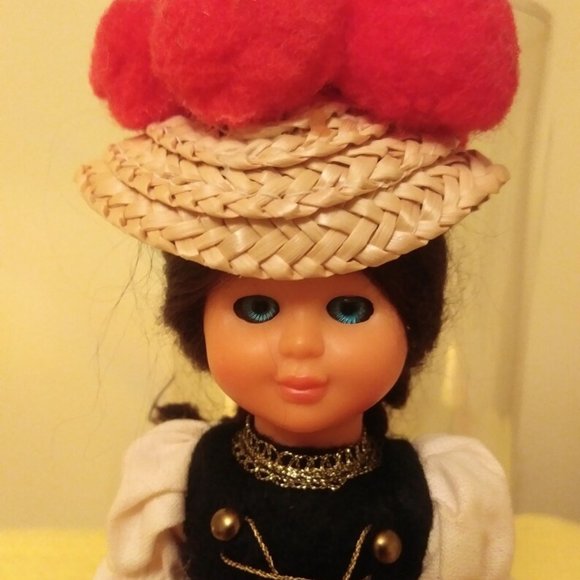 Schwarzald German Doll in Traditional Folk Costume, Bollenhut Pompoms Hat - Picture 6 of 8